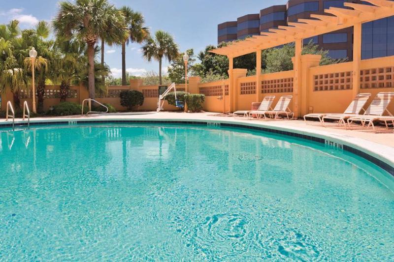 La Quinta By Wyndham Jacksonville Butler Blvd Exterior foto